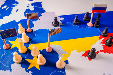 Rusland gaat gebukt onder zware sancties. De beurs van Moskou is ineengestort. Beleggen in het land is quasi onmogelijk. Vermijd Russische aandelen.